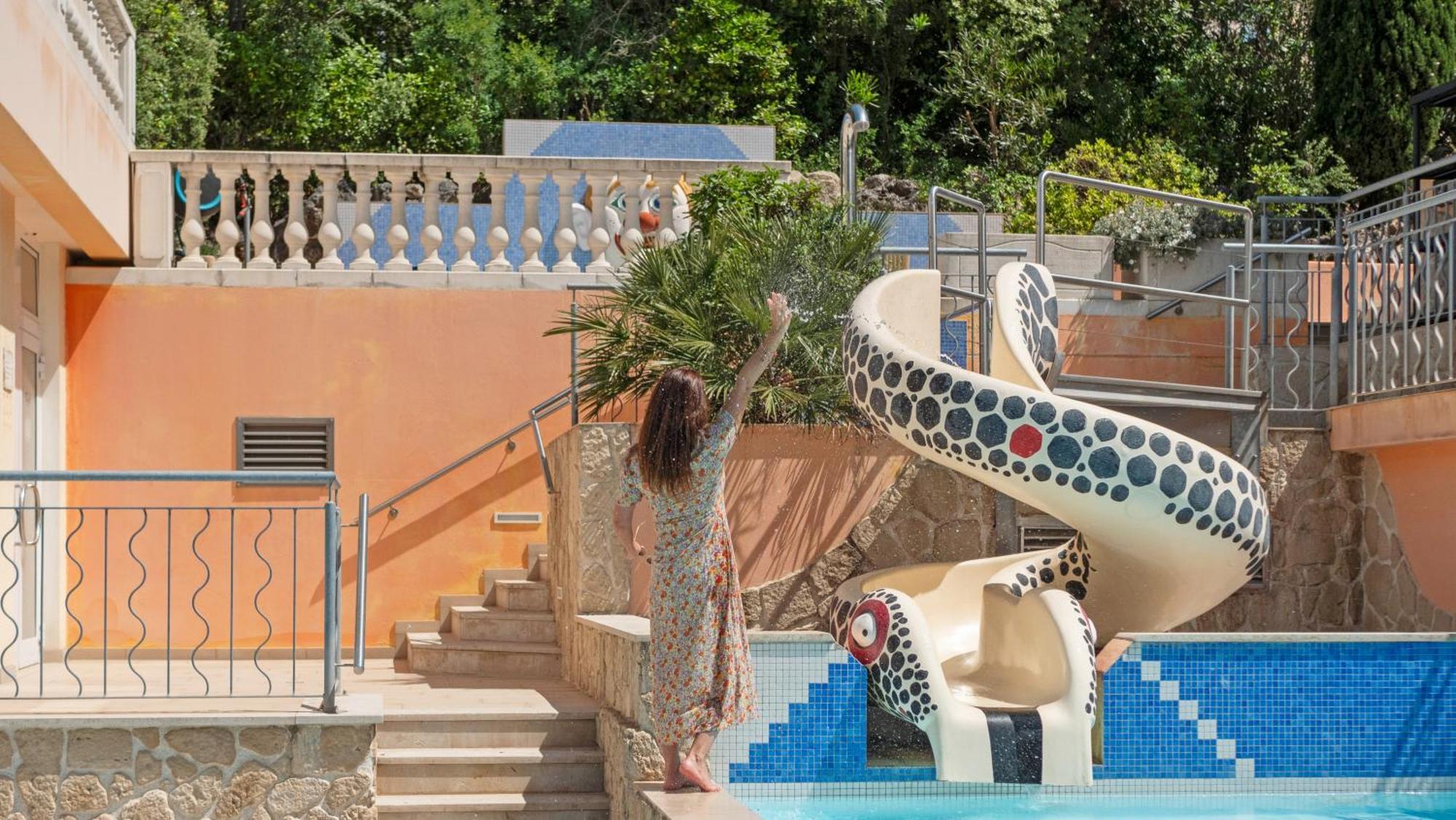Hotel Les Tourelles Sainte-Maxime Exterior foto